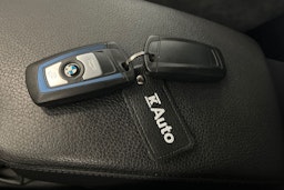 valkoinen BMW 320 2017 kuva 27.