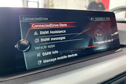Musta BMW 320 2017 kuva 20.