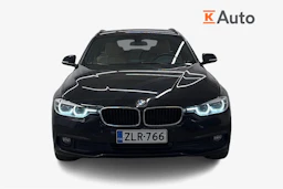 musta BMW 320 2017 kuva 5.