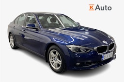 sininen BMW 320 2018 kuva 4.