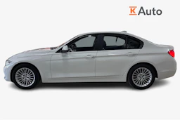 valkoinen BMW 320 2018 kuva 7.