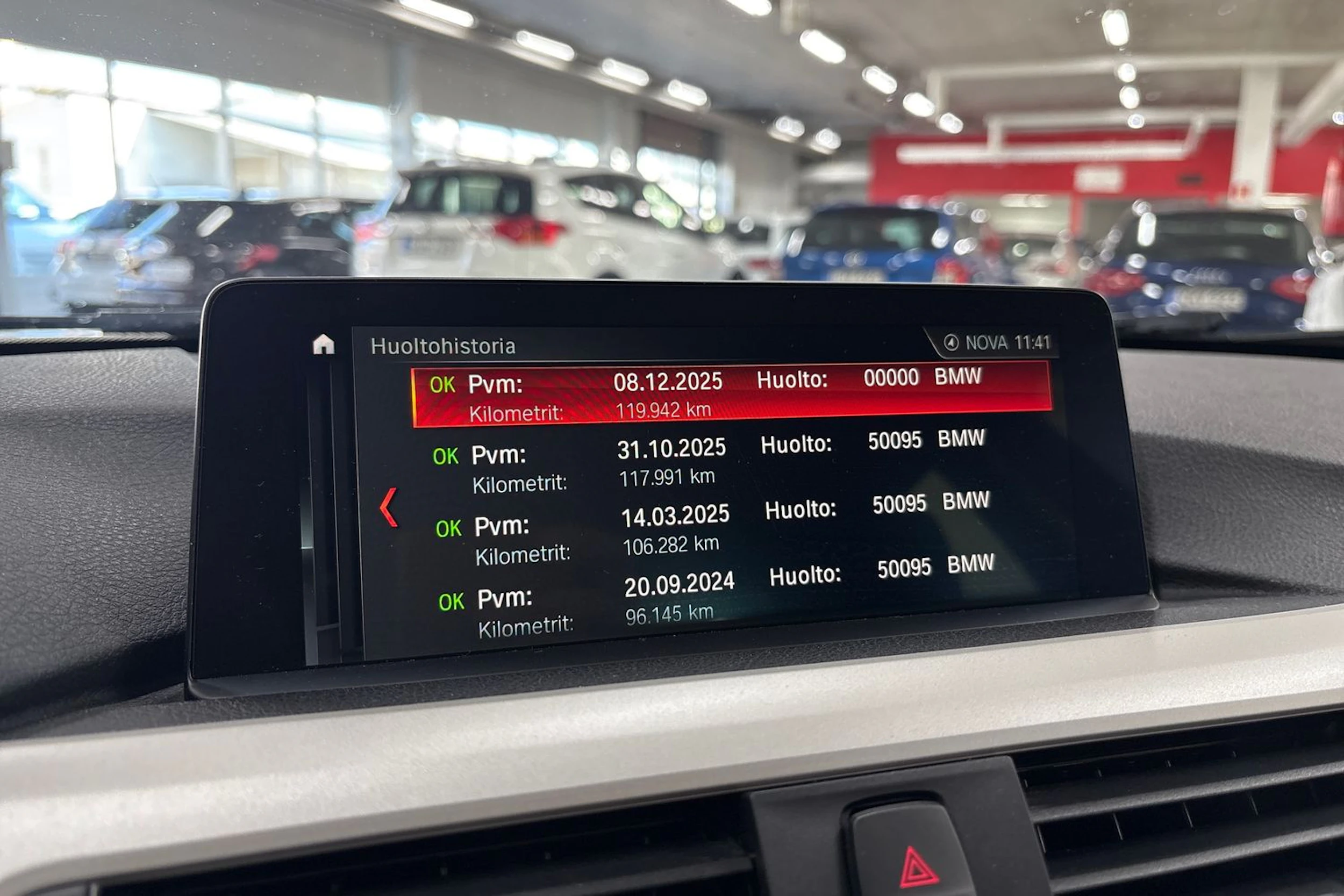 valkoinen BMW 320 2018 kuva 22.