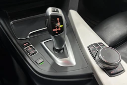 valkoinen BMW 320 2018 kuva 24.