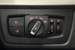 valkoinen BMW 320 2018 kuva 25.