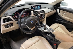 musta BMW 320 2018 kuva 3.