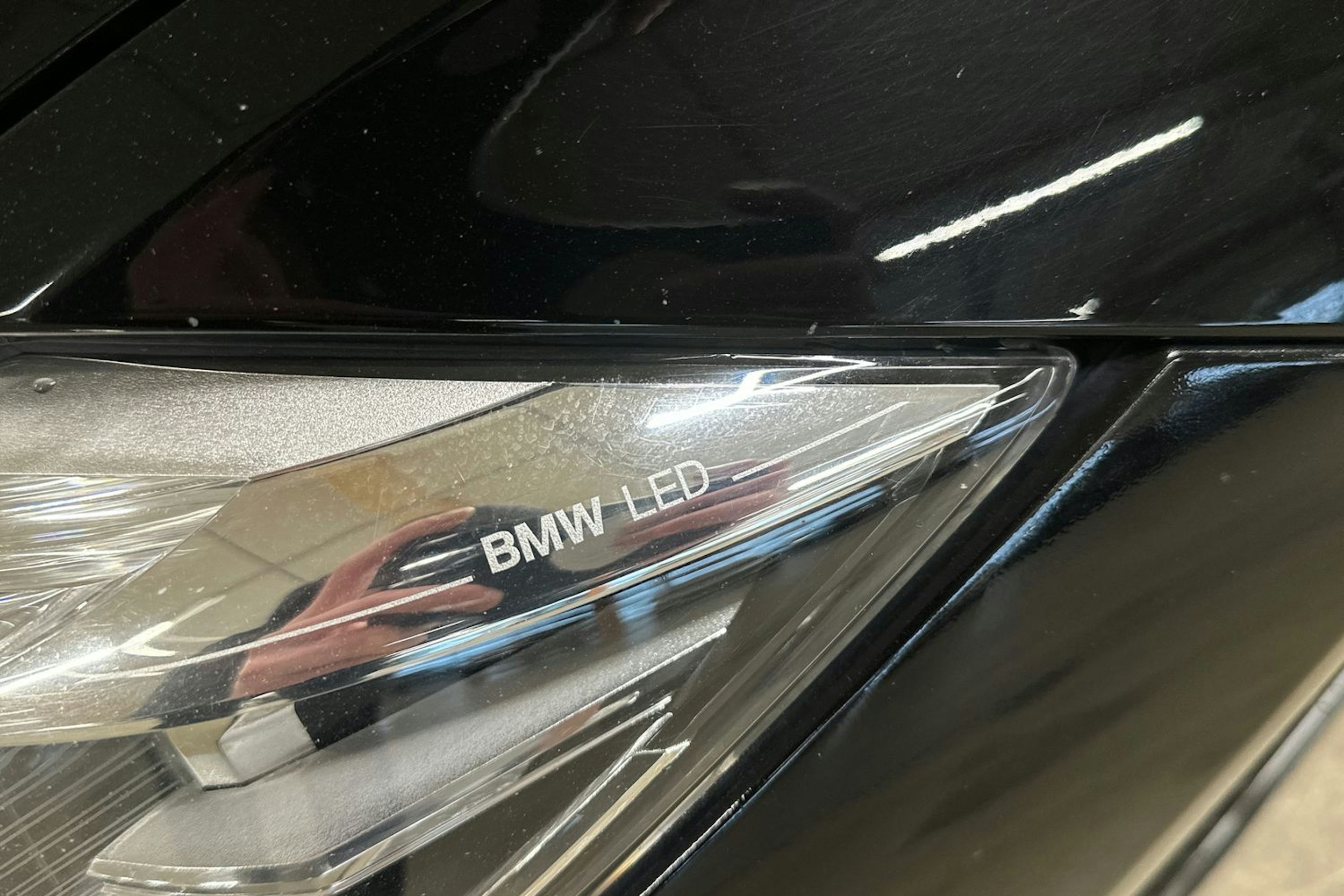 musta BMW 320 2018 kuva 25.