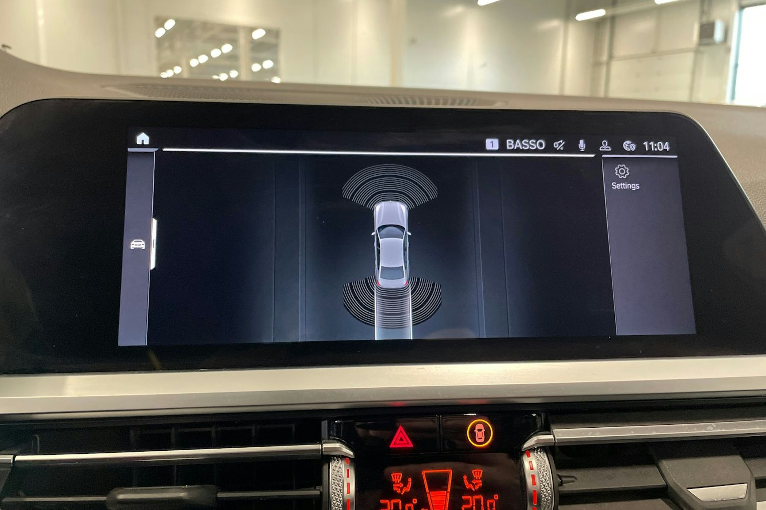 valkoinen BMW 320 2019 kuva 22.