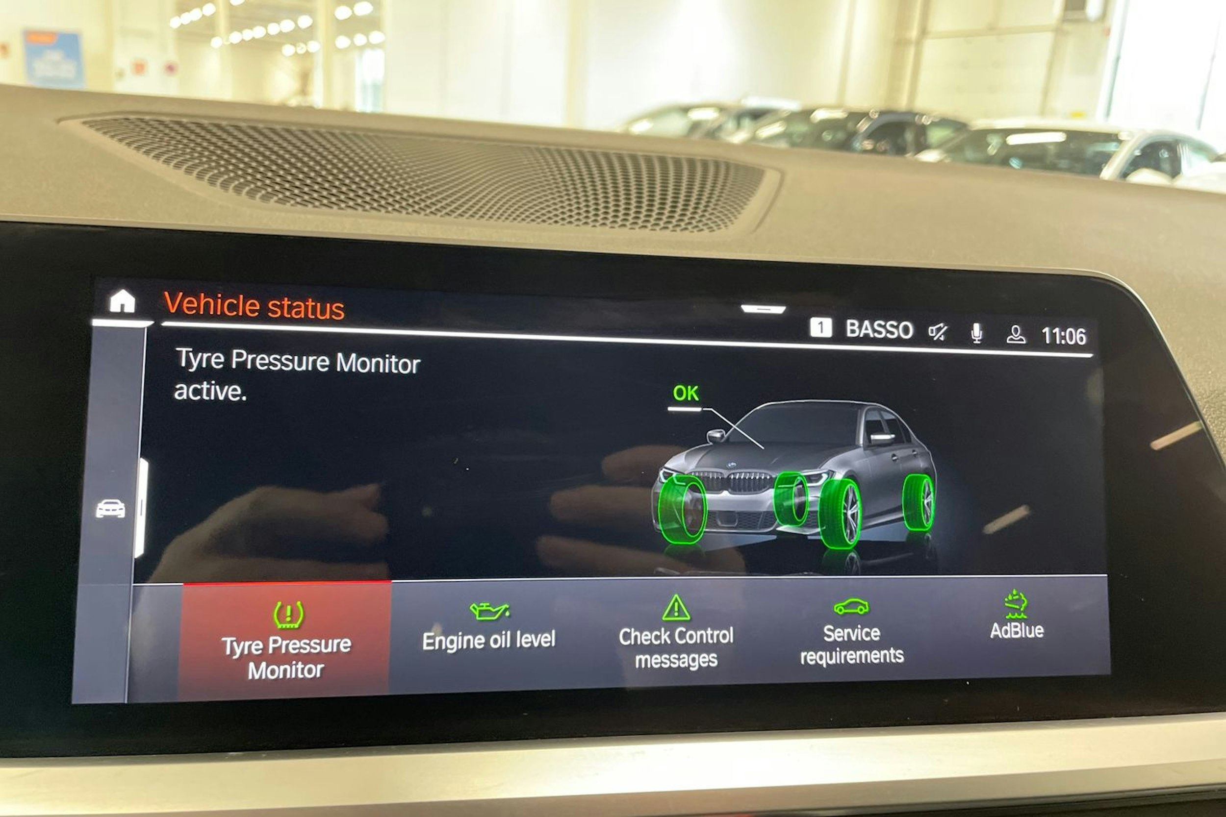 valkoinen BMW 320 2019 kuva 29.