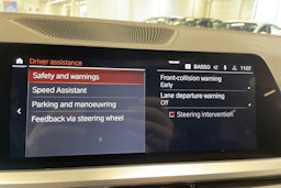 valkoinen BMW 320 2019 kuva 31.