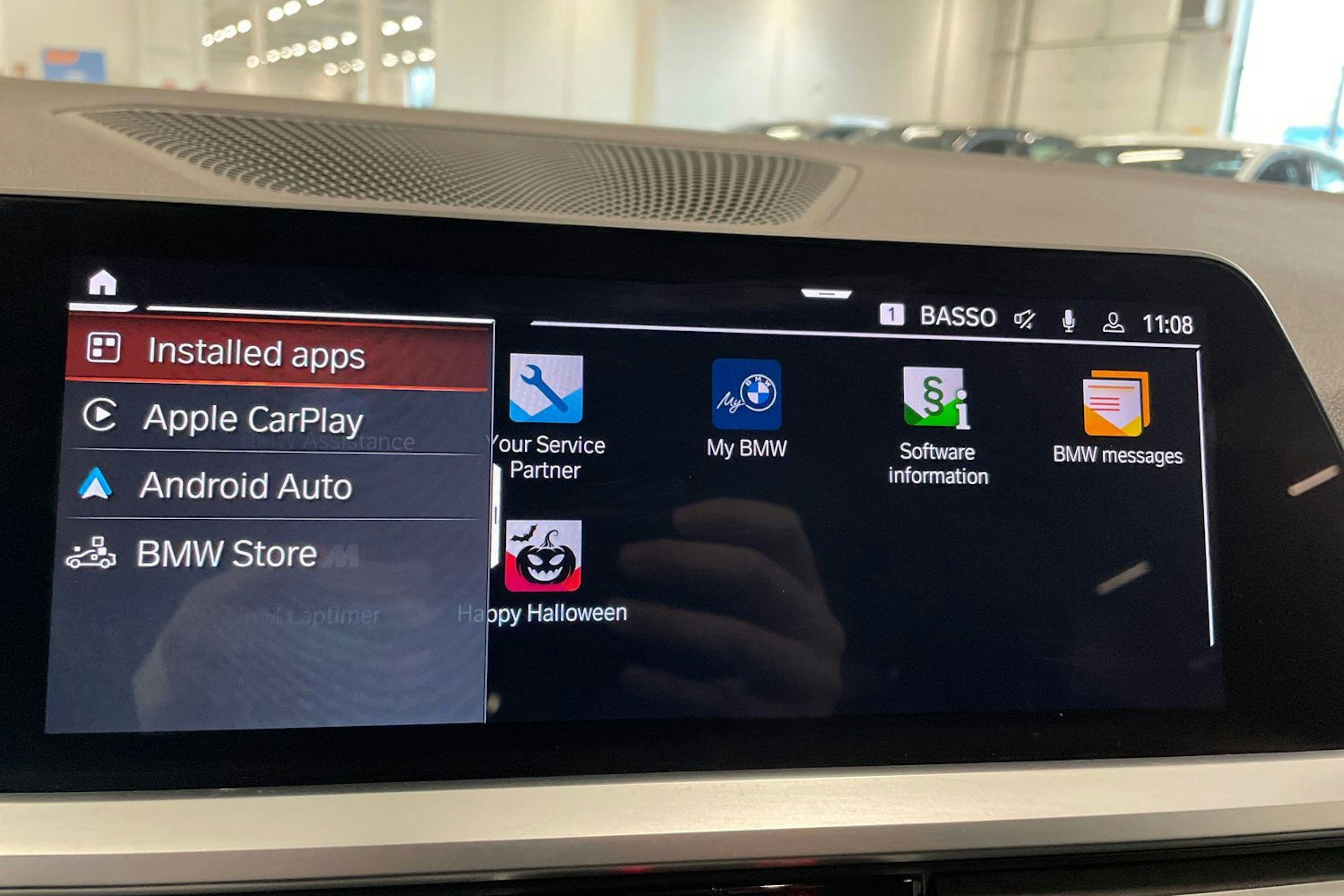 valkoinen BMW 320 2019 kuva 35.