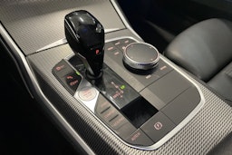 valkoinen BMW 320 2019 kuva 37.