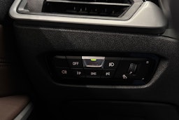 musta BMW 320 2019 kuva 21.
