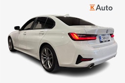 valkoinen BMW 320 2019 kuva 2.