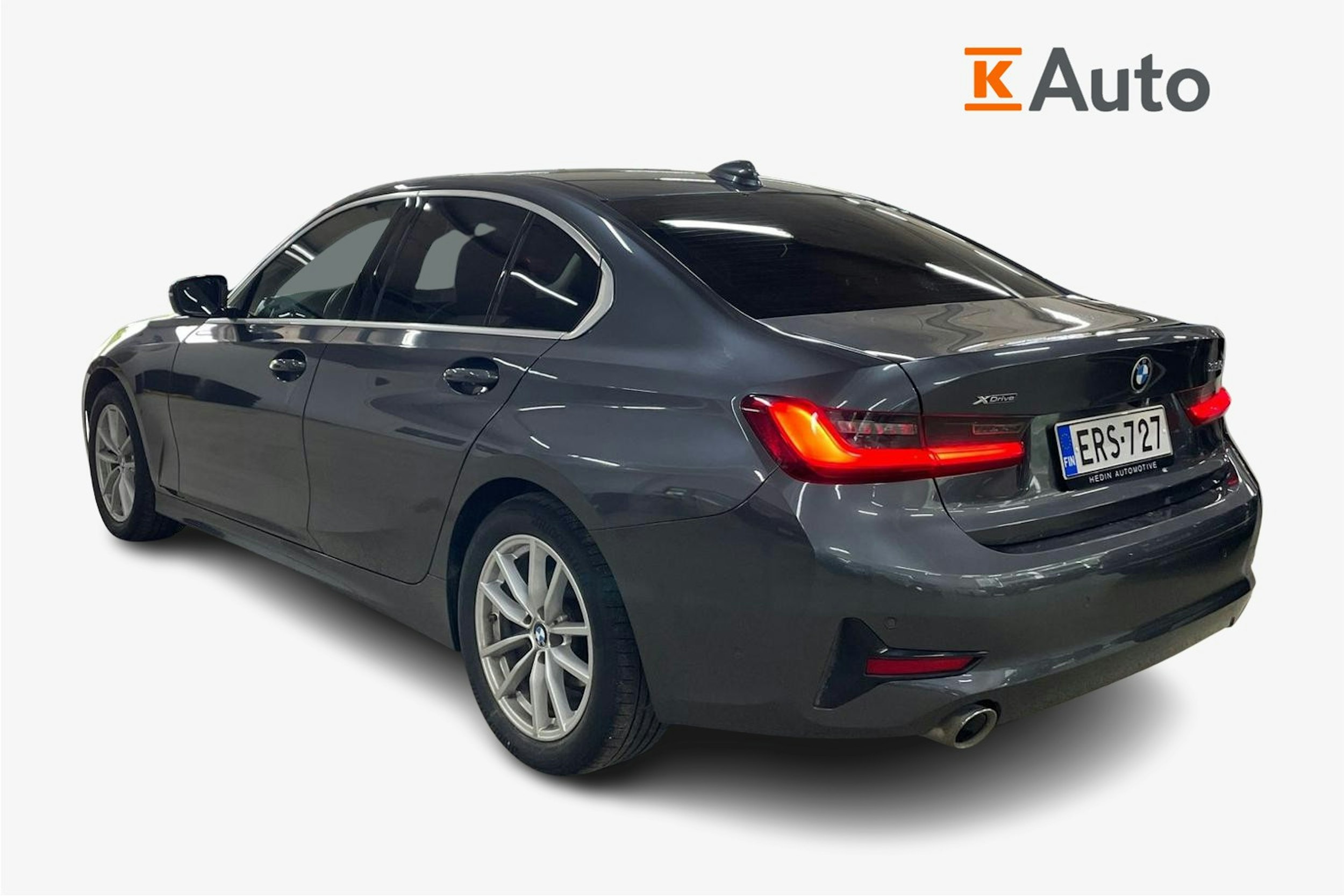 harmaa BMW 320 2019 kuva 2.
