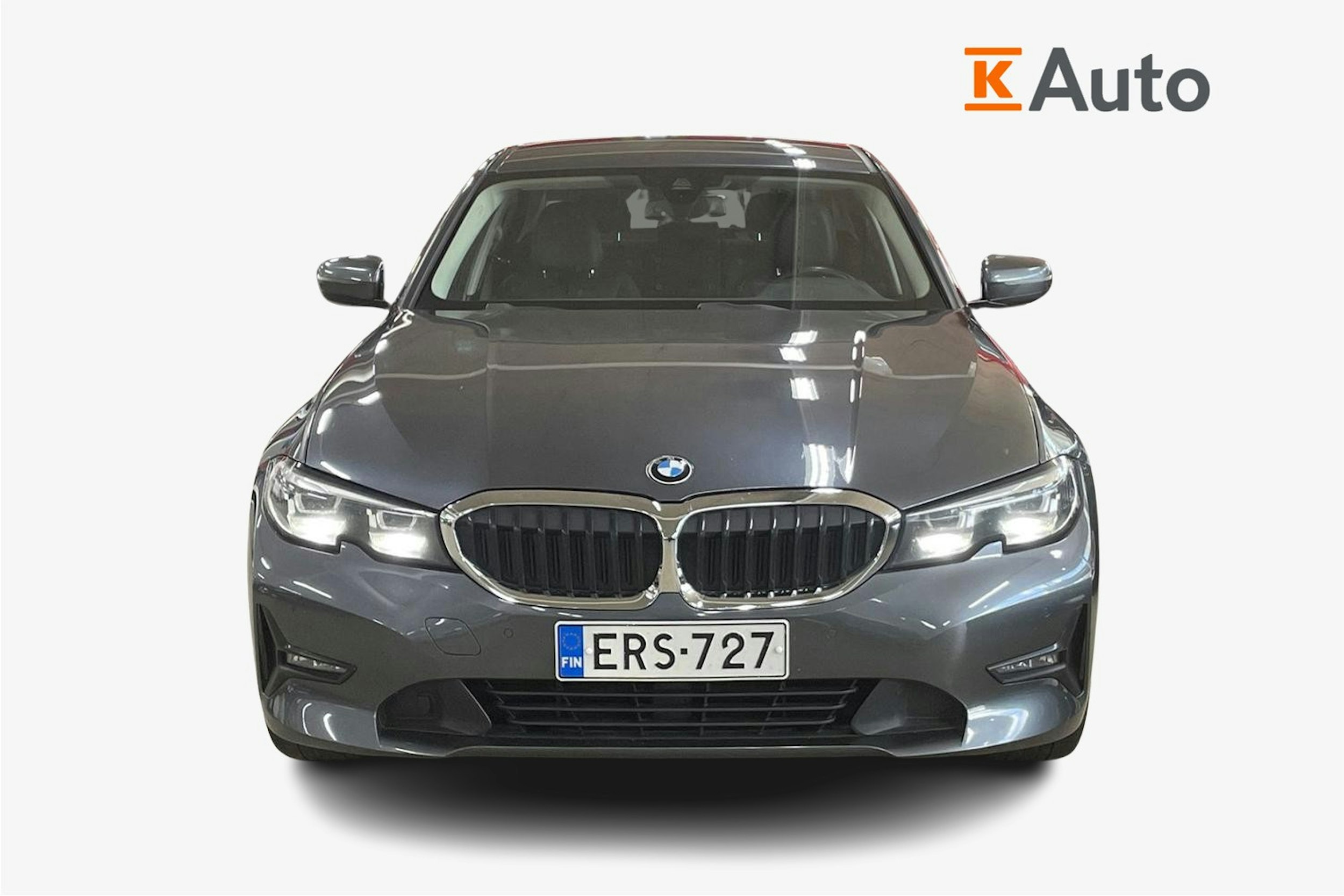 harmaa BMW 320 2020 kuva 5.