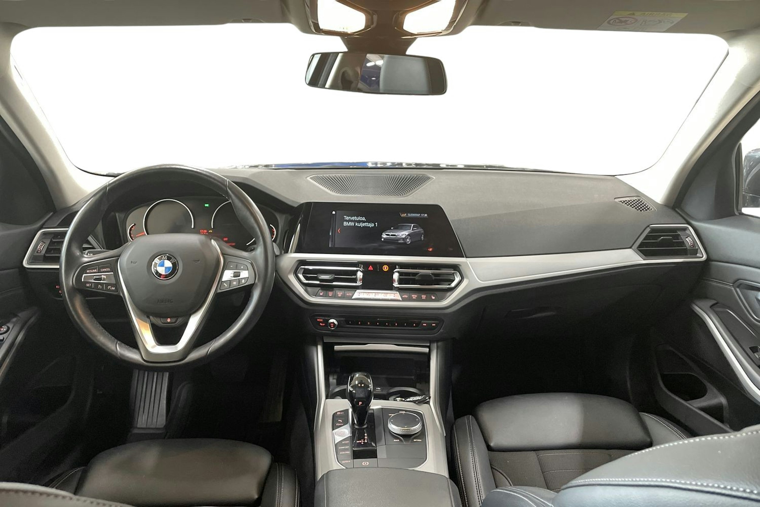 harmaa BMW 320 2020 kuva 9.