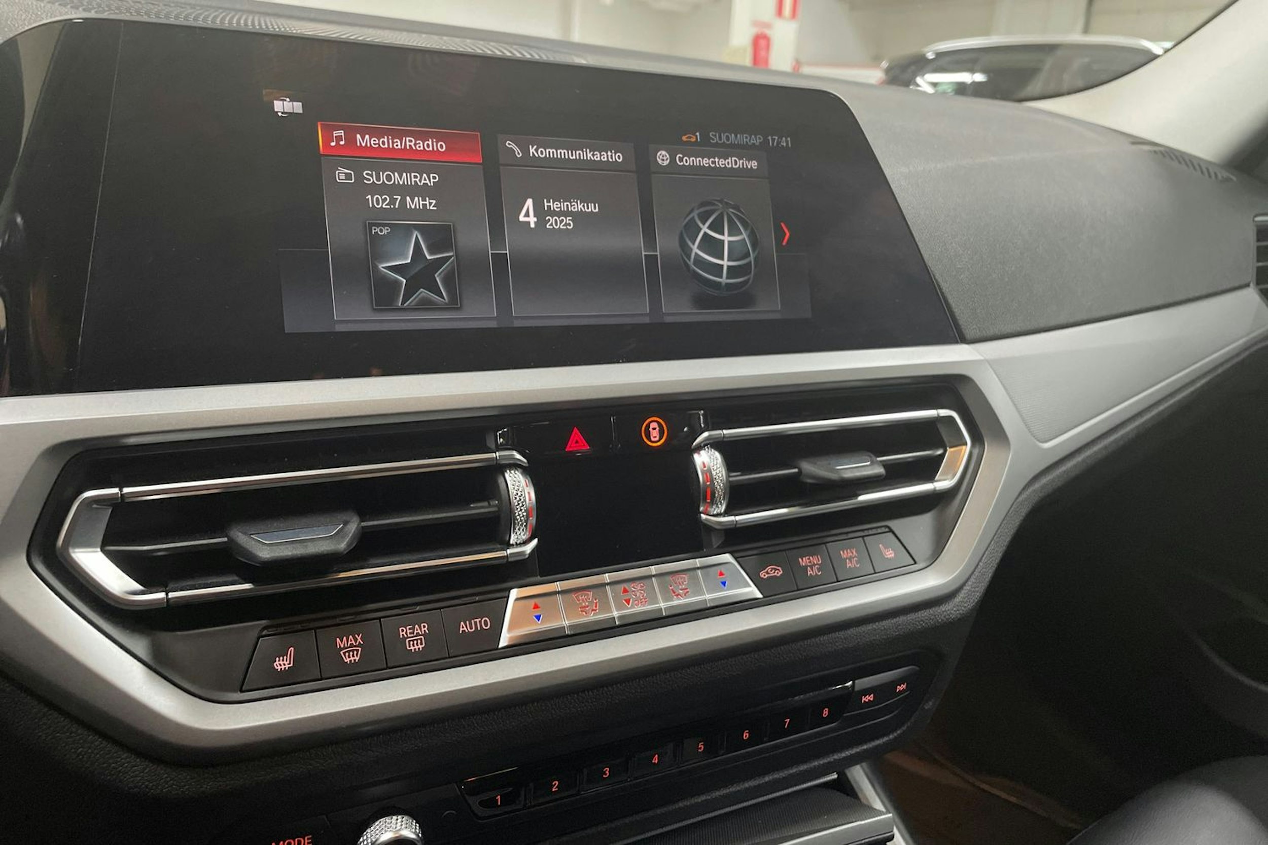 harmaa BMW 320 2020 kuva 17.