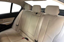 harmaa BMW 320 2019 kuva 8.