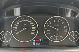 harmaa BMW 320 2019 kuva 16.
