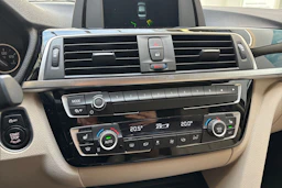 harmaa BMW 320 2019 kuva 19.