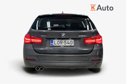 Harmaa BMW 320 2019 kuva 3.