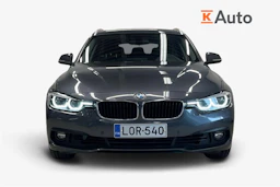 Harmaa BMW 320 2019 kuva 4.