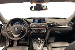 Harmaa BMW 320 2019 kuva 7.