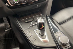 Harmaa BMW 320 2019 kuva 14.