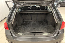 Harmaa BMW 320 2019 kuva 17.