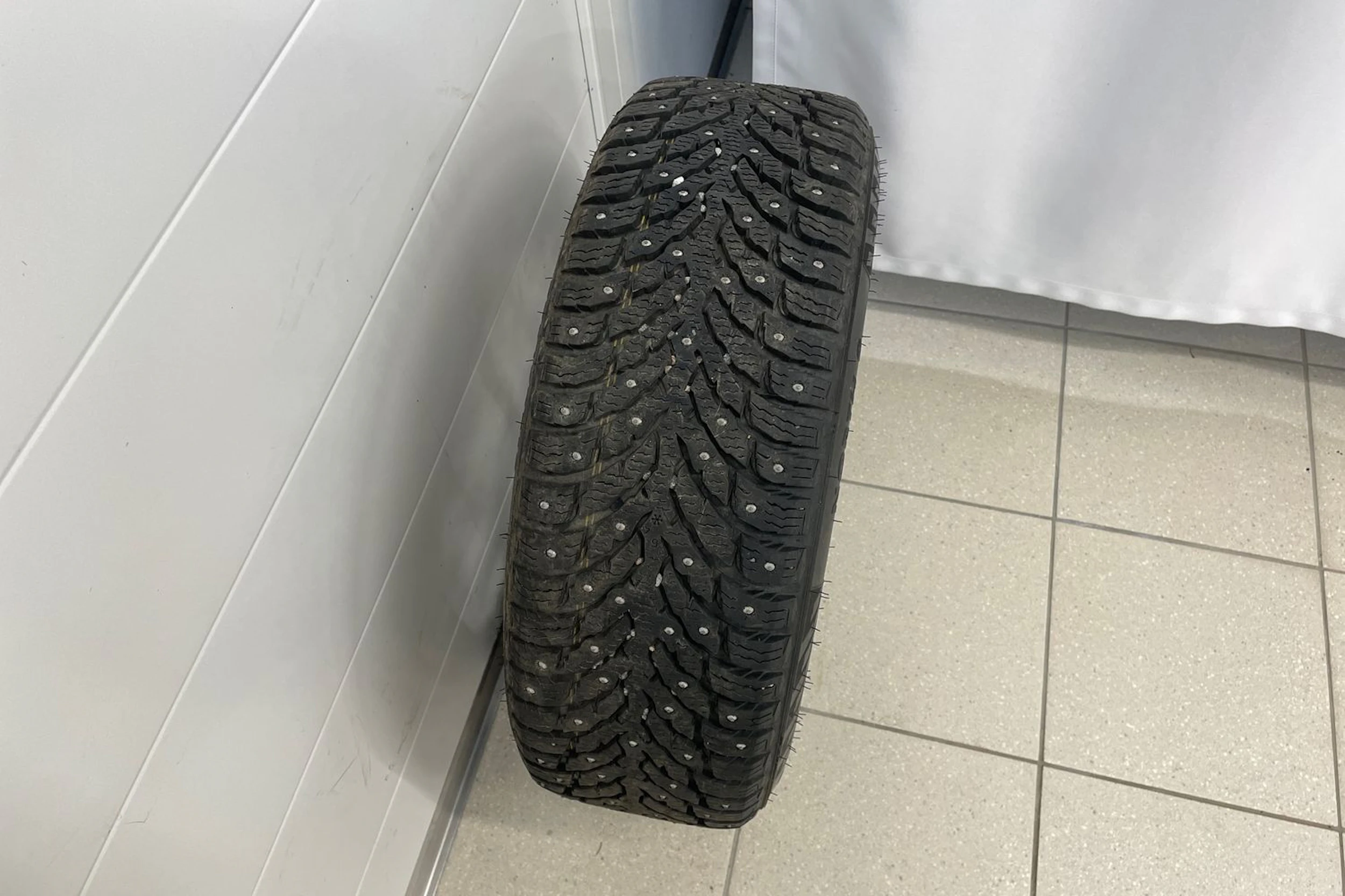 Harmaa BMW 320 2019 kuva 21.