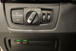 valkoinen BMW 320 2019 kuva 21.