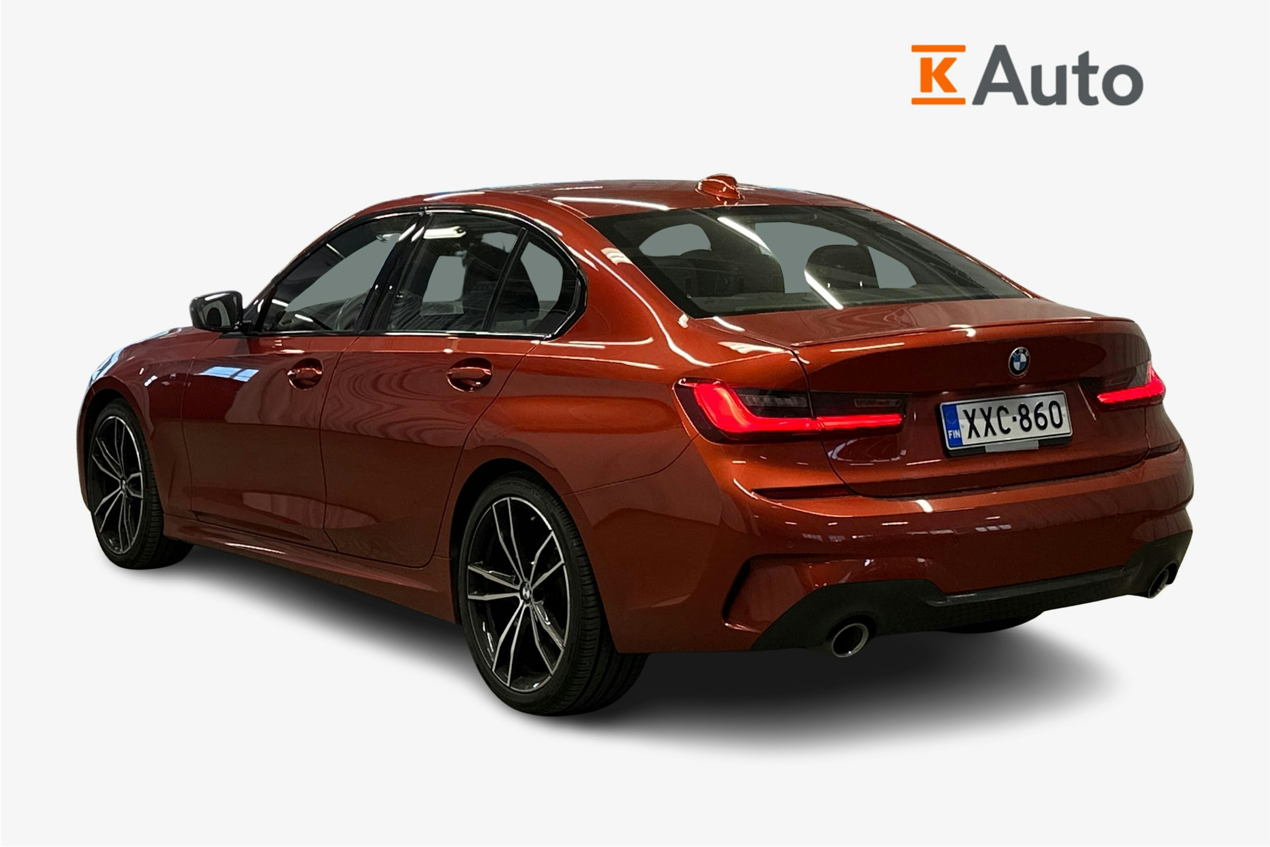 oranssi BMW 320 2019 kuva 2.