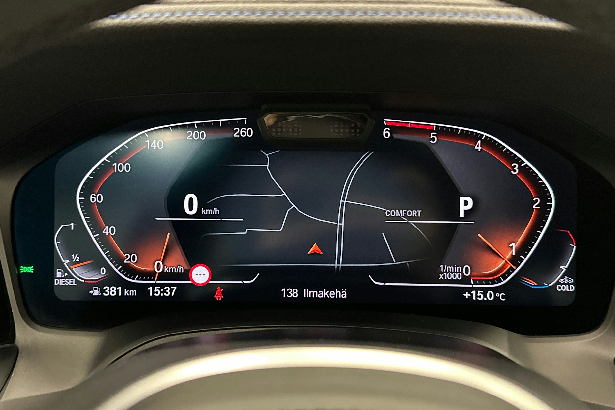 oranssi BMW 320 2019 kuva 20.