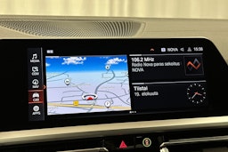 oranssi BMW 320 2019 kuva 22.
