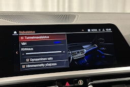 oranssi BMW 320 2019 kuva 29.