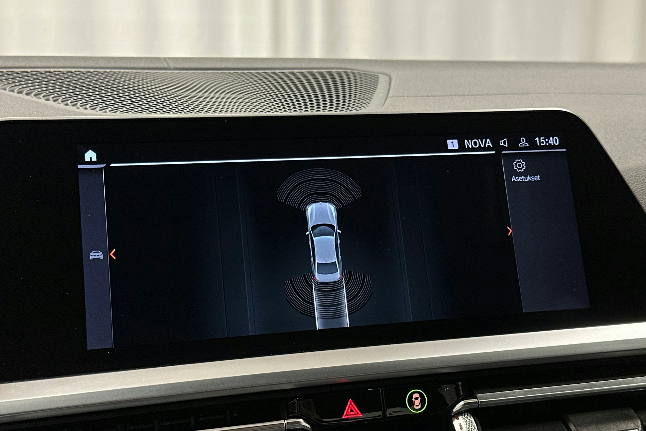 oranssi BMW 320 2019 kuva 31.