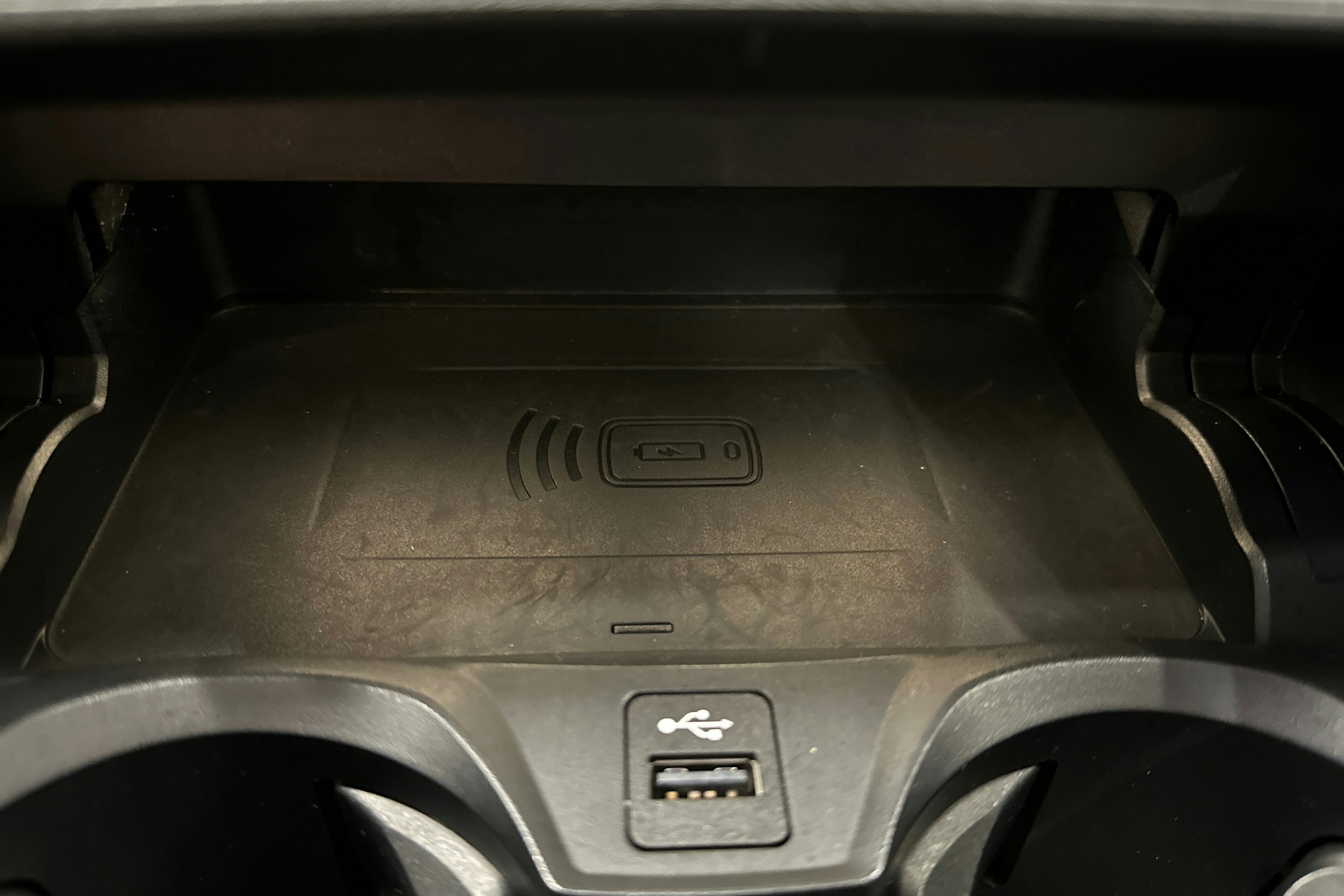 oranssi BMW 320 2019 kuva 32.