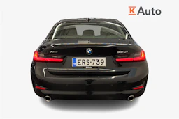 musta BMW 320 2020 kuva 3.