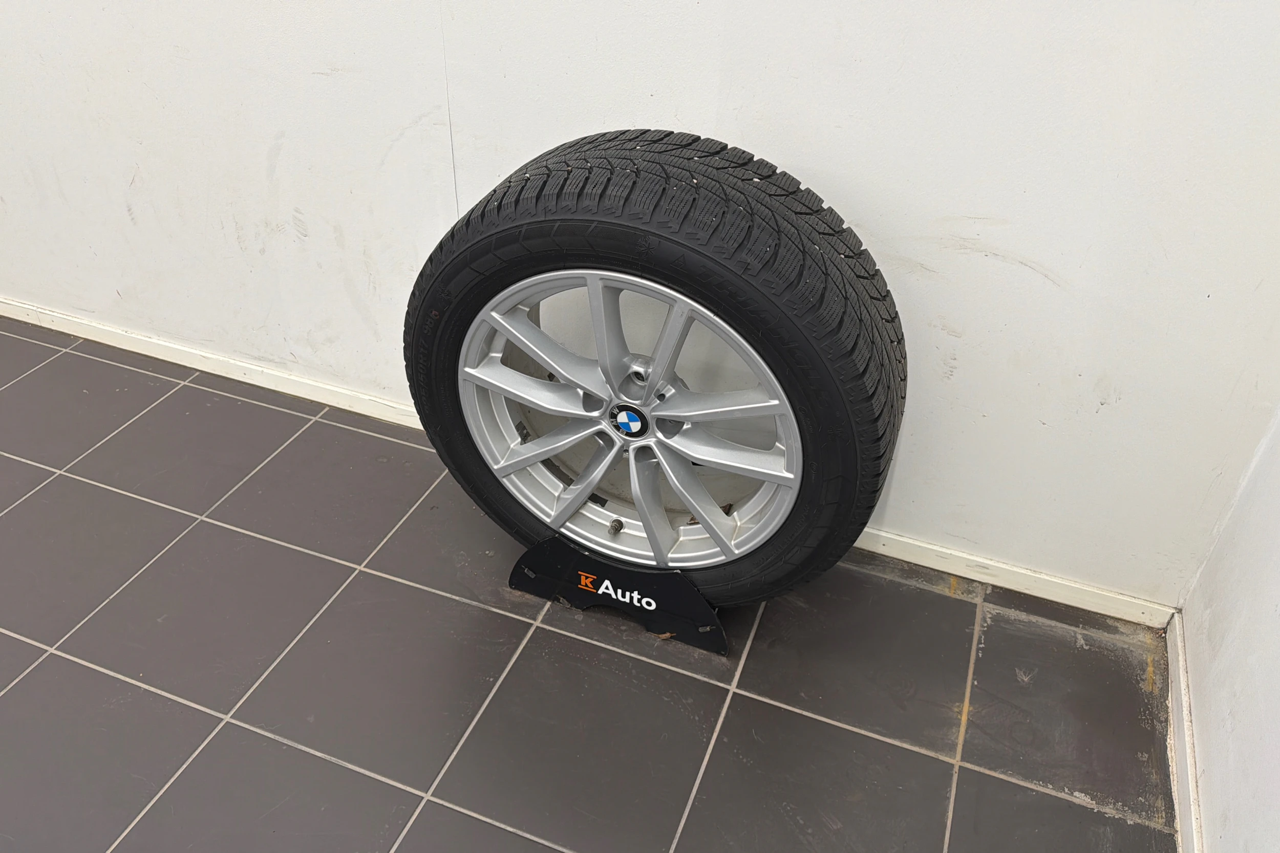 musta BMW 320 2020 kuva 10.