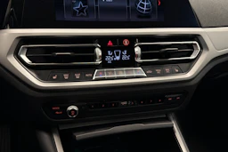 musta BMW 320 2020 kuva 20.