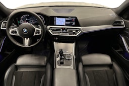 valkoinen BMW 320 2020 kuva 9.