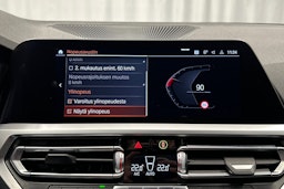 valkoinen BMW 320 2020 kuva 30.