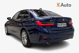 sininen BMW 320 2020 kuva 2.
