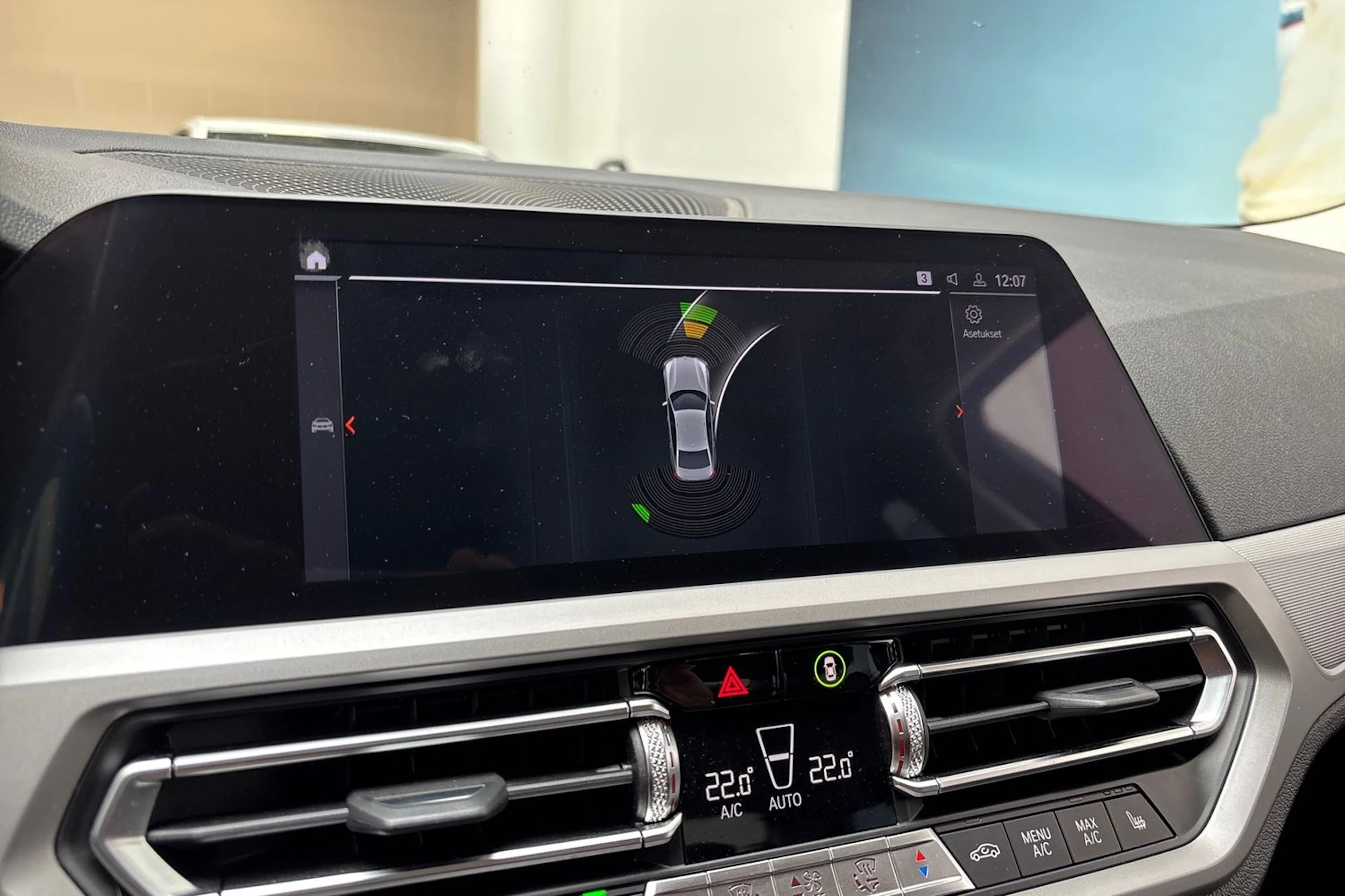 sininen BMW 320 2020 kuva 21.