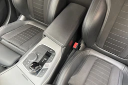 sininen BMW 320 2020 kuva 26.