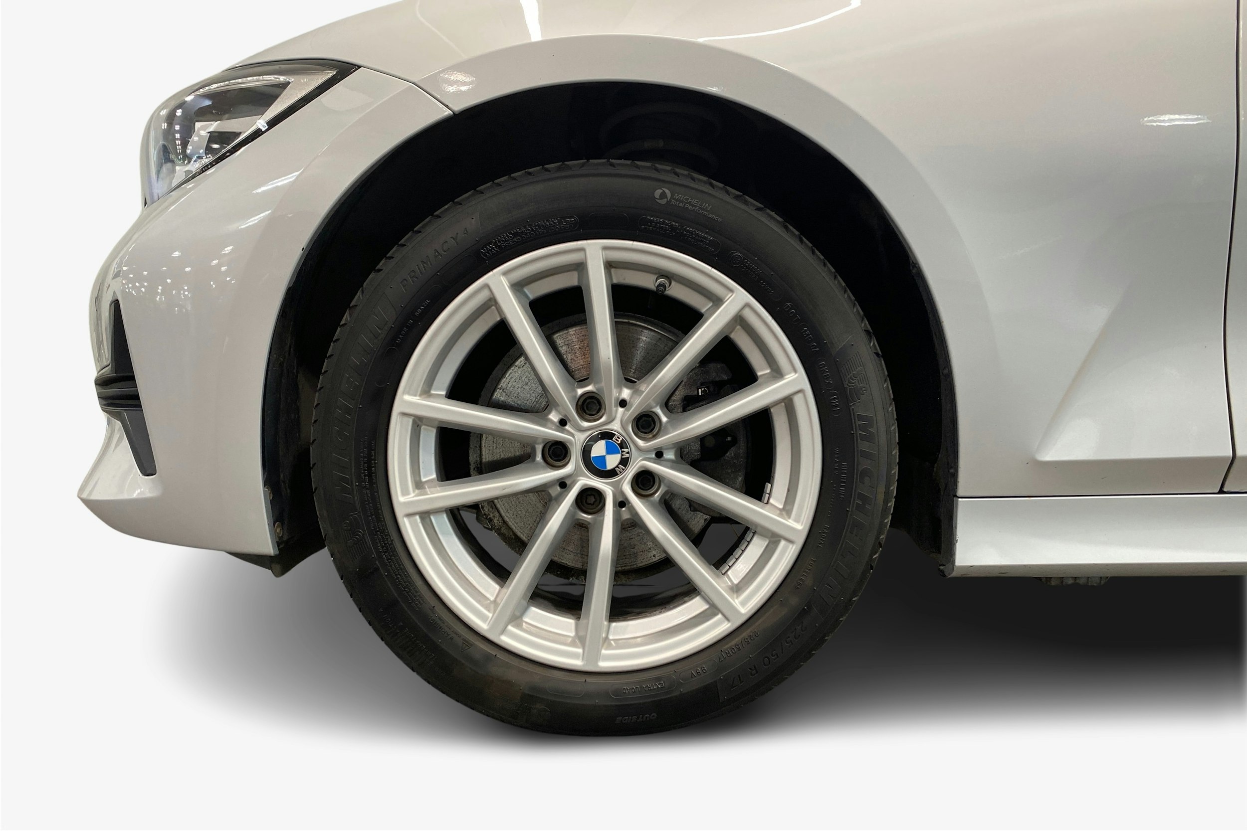 hopea BMW 320 2020 kuva 11.