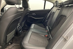 hopea BMW 320 2020 kuva 32.