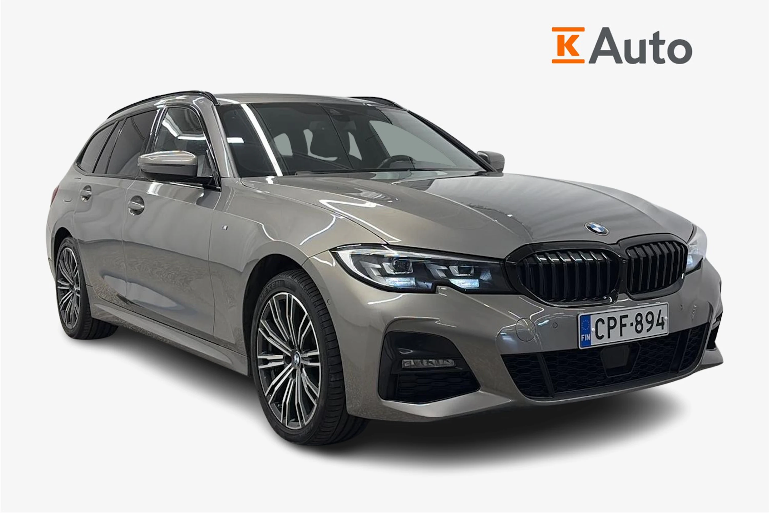 harmaa BMW 320 2021 kuva 1.