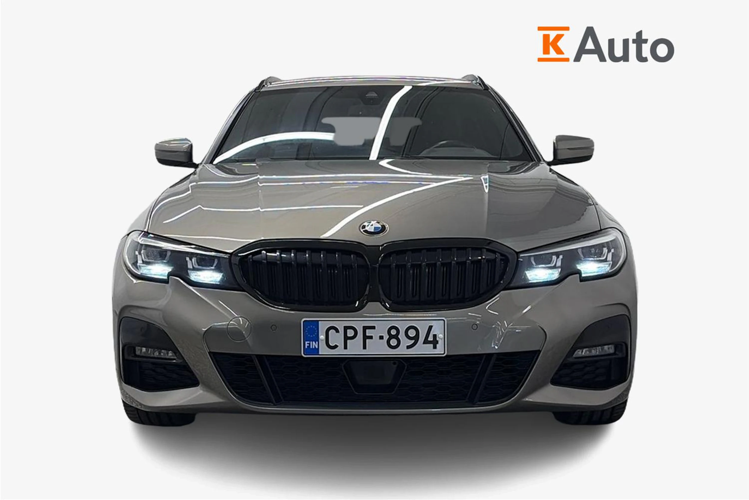 harmaa BMW 320 2021 kuva 4.