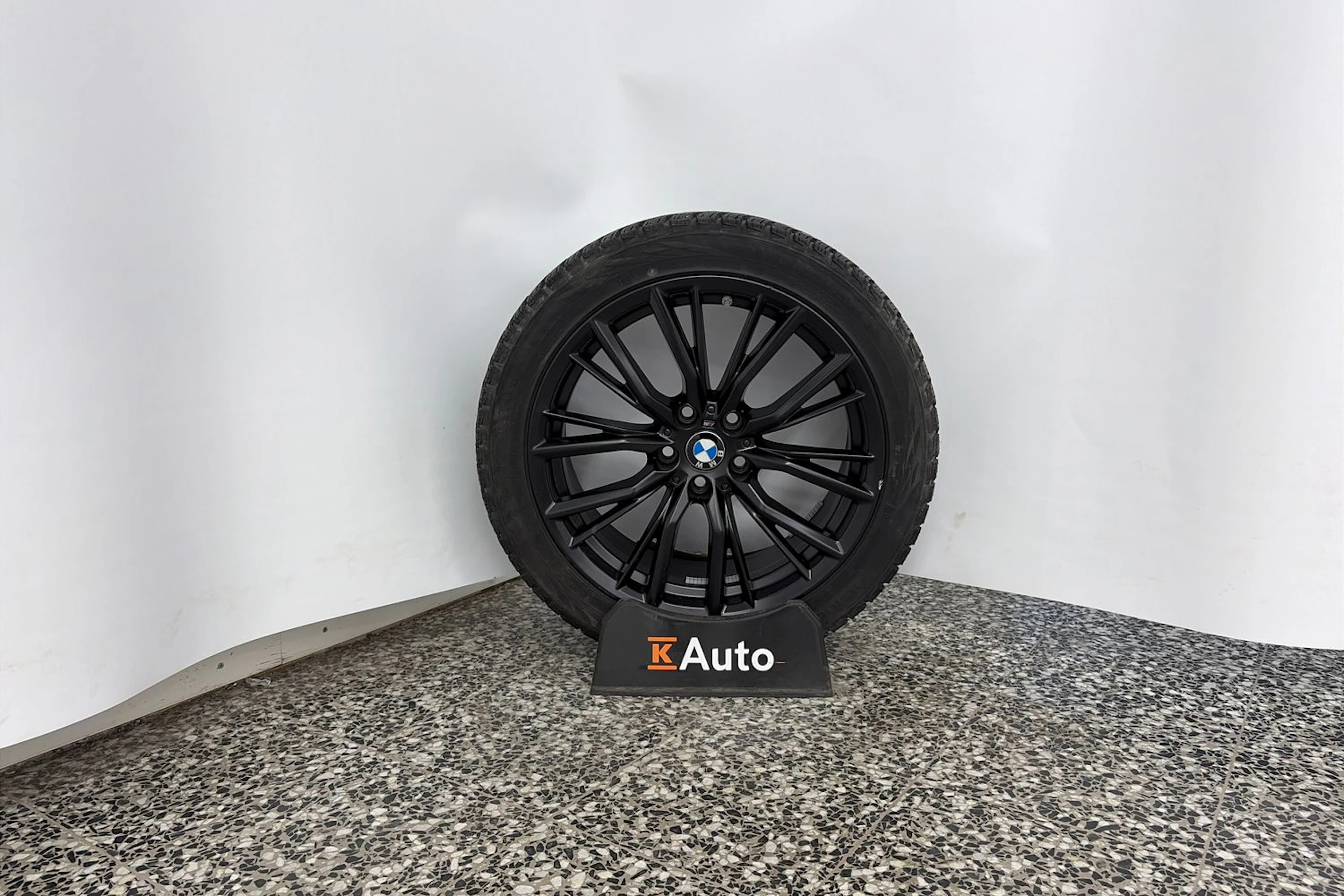harmaa BMW 320 2021 kuva 11.